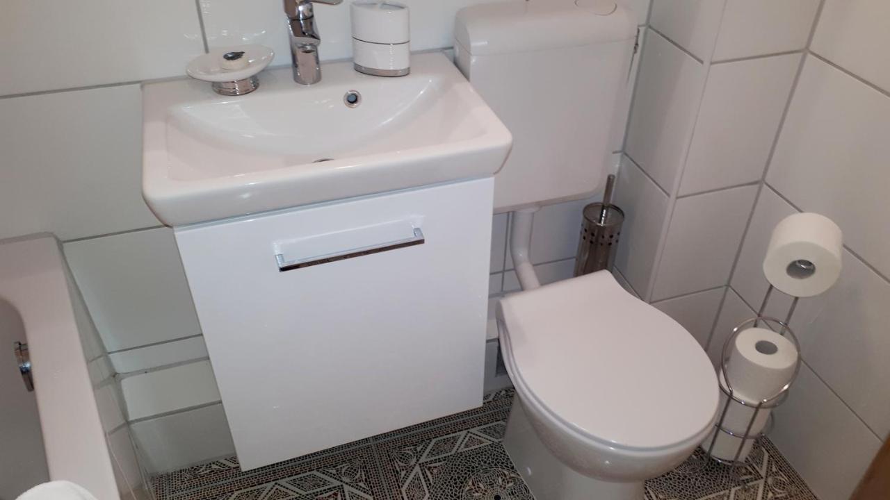 Seeloewe Apartment Kiel Bagian luar foto